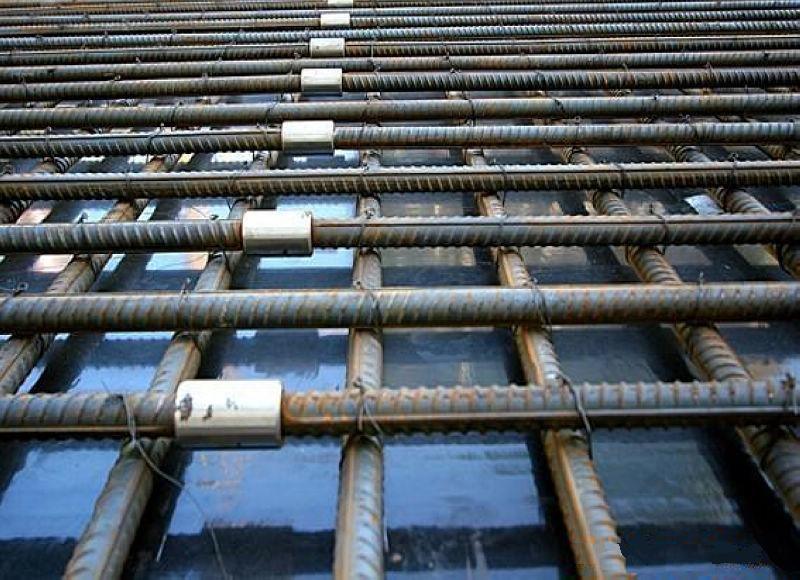 黄海为什么建楼房时，要在钢筋上加一排小圆环？原来作用这么大
